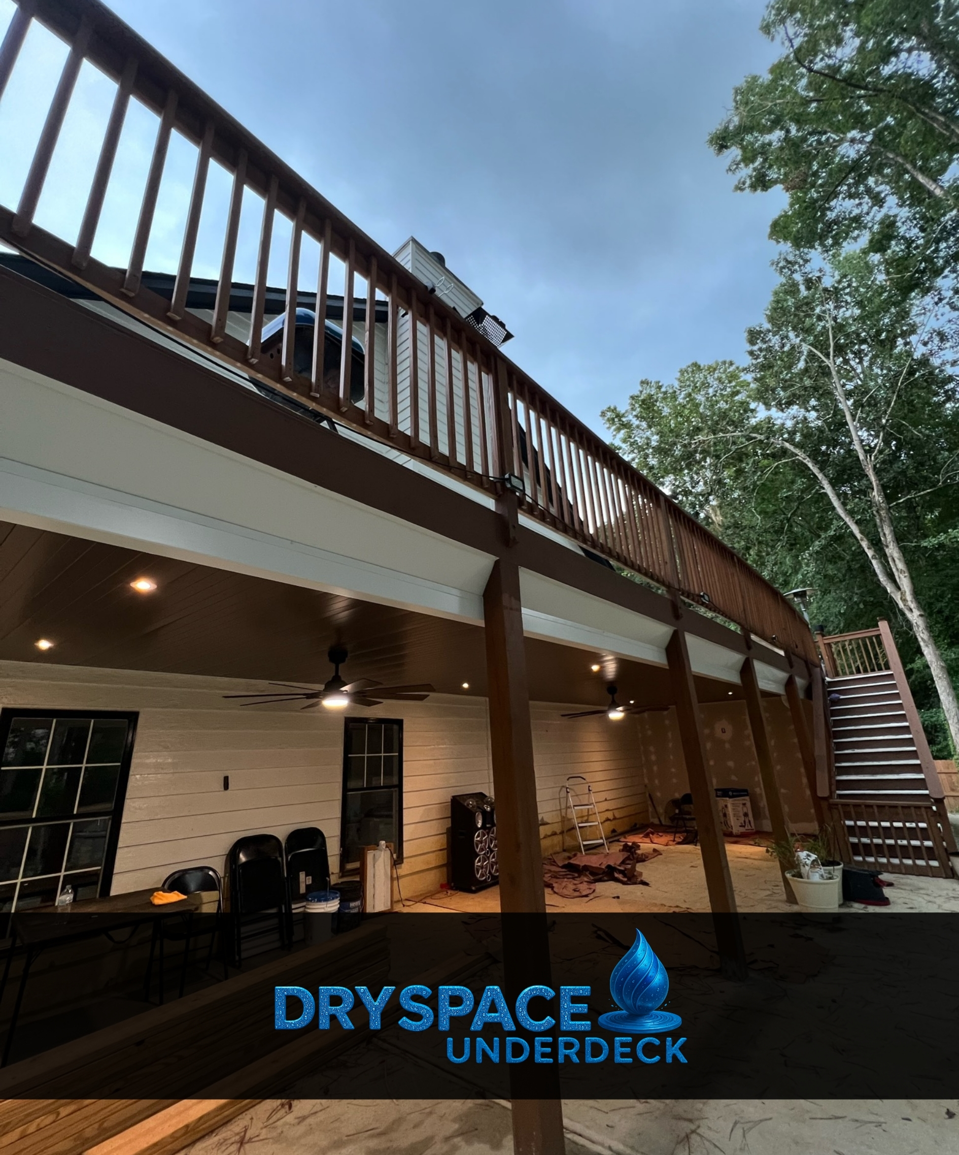 dry space underdeck
